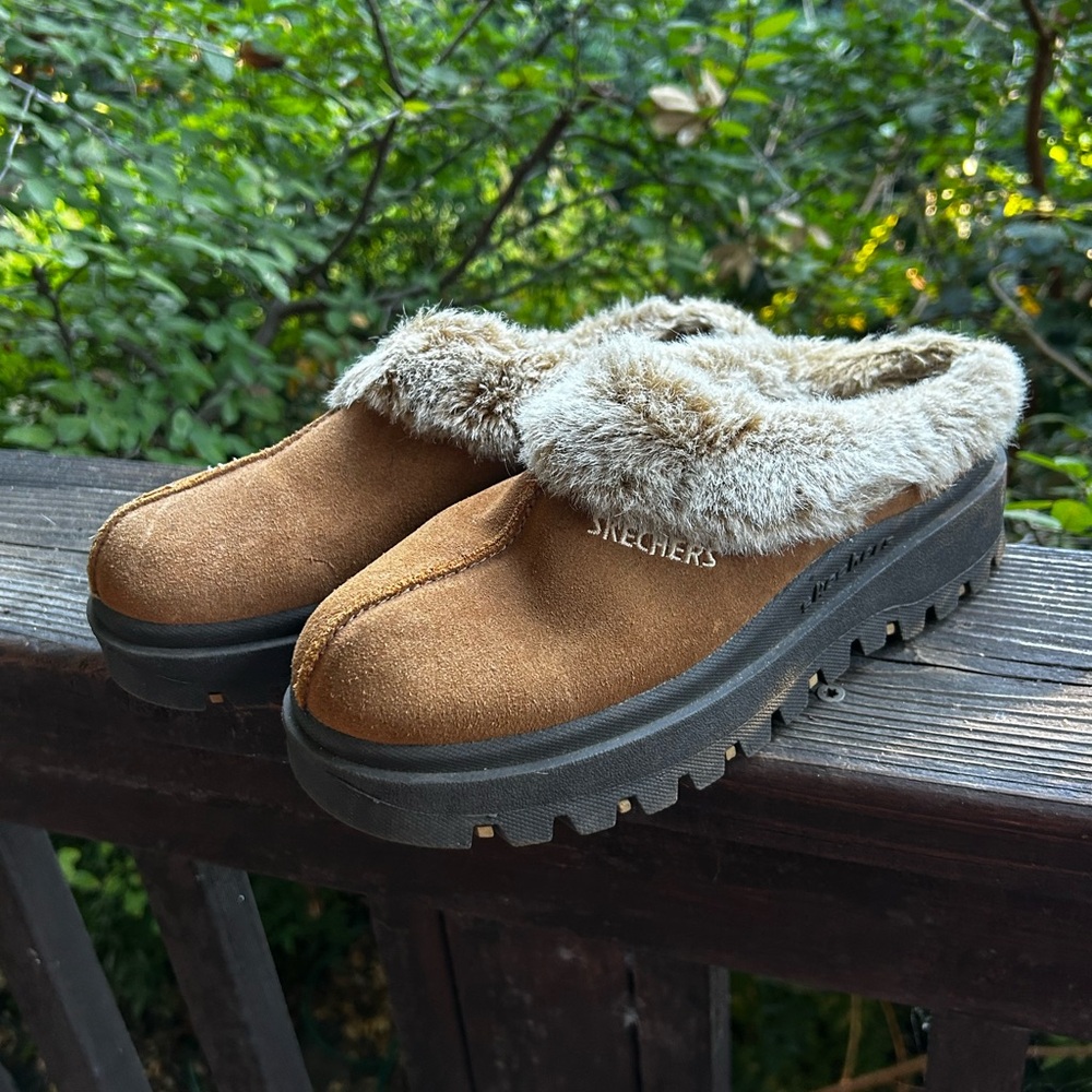 Skechers Shindigs Women's Brown Faux Fur Mules